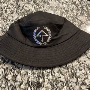 of the trees bucket hat